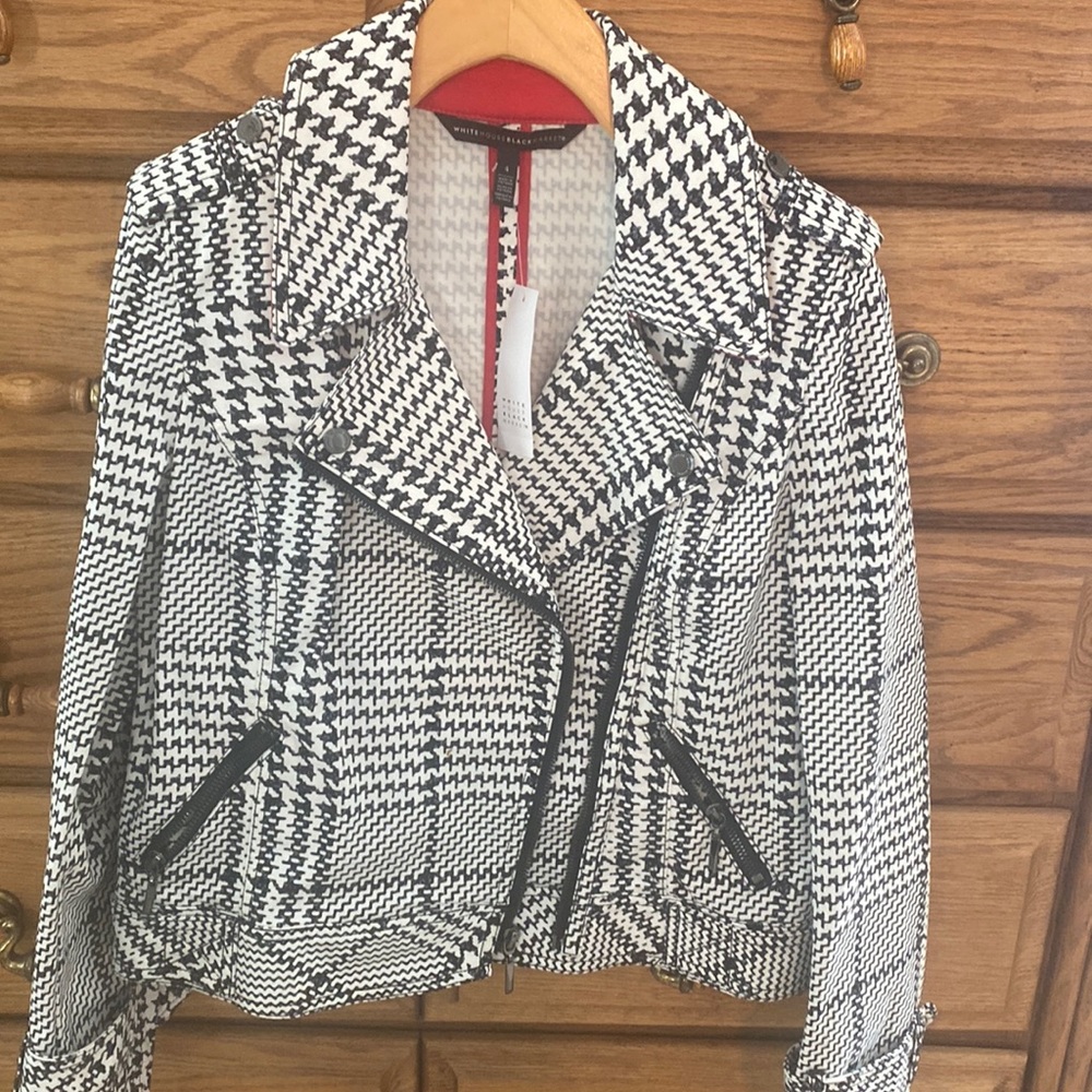 New with tags WHBM Houndstooth black/white jacket with red collar.